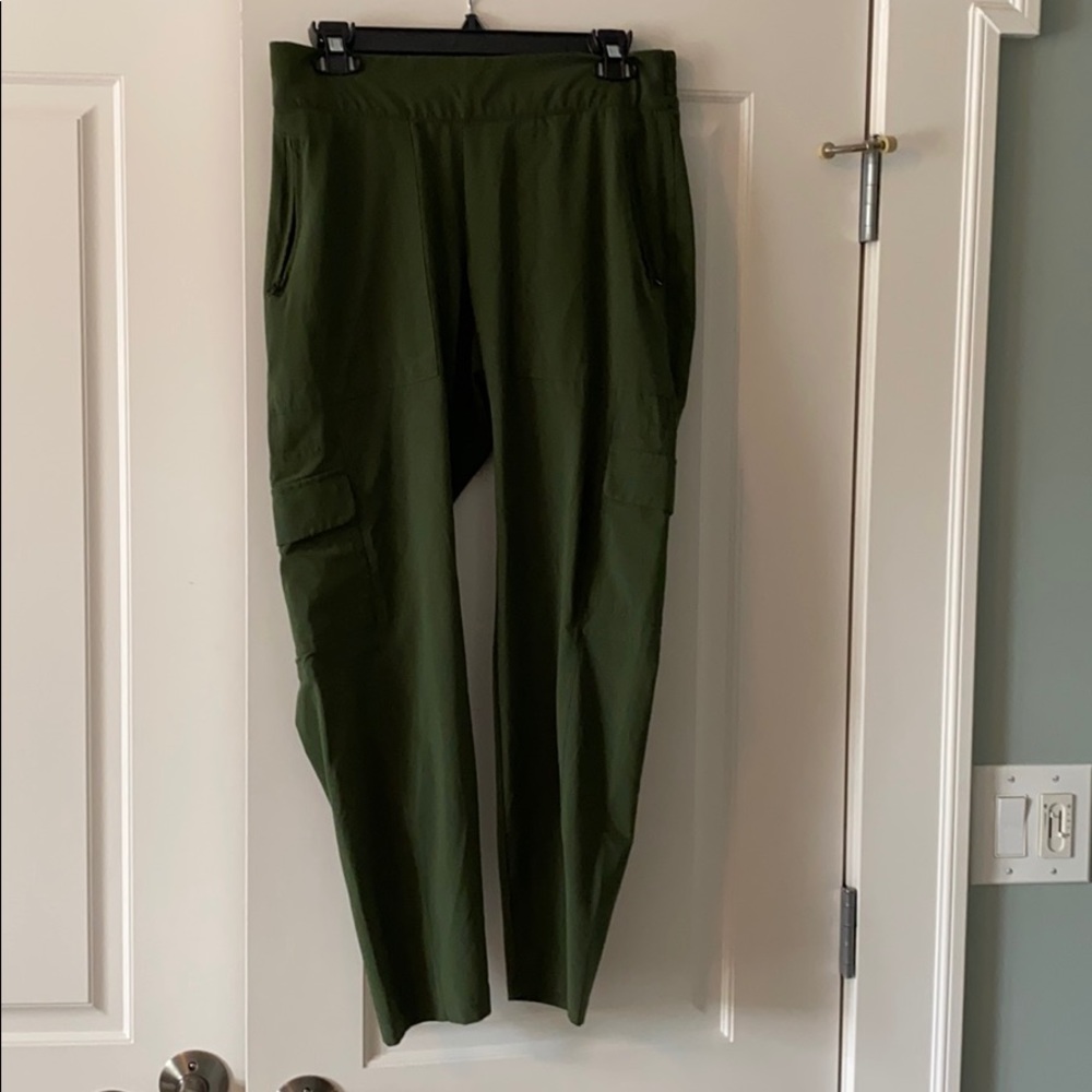 Athleta Chelsea Cargo Pant